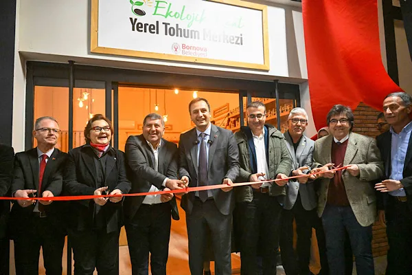 Bornova Belediyesi tarafından organize edilen şenlik, yerel tohumların korunması ve