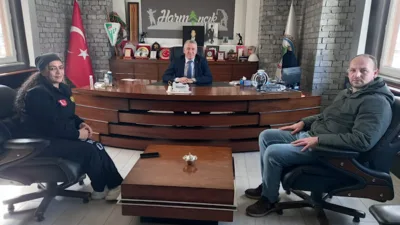 Harmancık Belediyesi ev sahipliğinde d&uuml;zenlenen toplantıda, il&ccedil;enin coğrafi yapısı ve