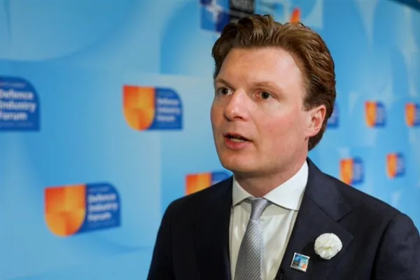 Hollanda Savunma Bakanı Brekelmans, Hollanda&rsquo;nın, NATO'nun doğu kanadının savunmasını g&uuml;&ccedil;lendirmeye