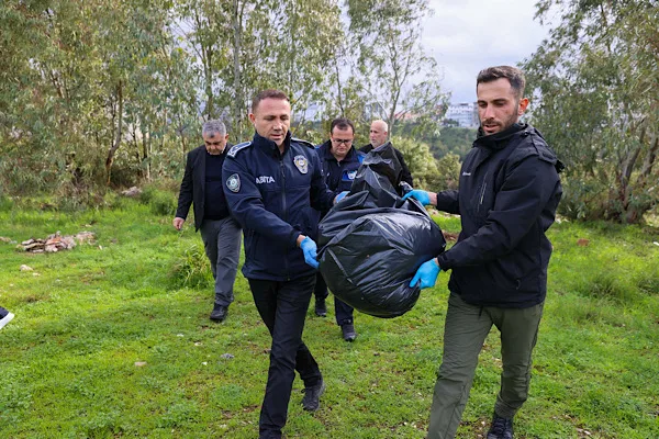 Buca Belediyesi, Cumhuriyet Mahallesi&rsquo;nde tespit edilen hayvan &ouml;l&uuml;mlerine y&ouml;nelik ihbarların