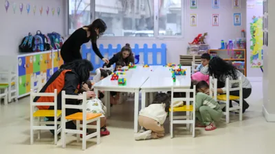 Buca Belediyesi Arama Kurtarma Birimi (BUCAKUT), &Ccedil;ınar Anaokullarında, &ccedil;ocuklara uygun