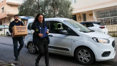 Buca Belediyesi, il&ccedil;e genelinde ihtiya&ccedil; sahibi ailelerin temel mutfak ihtiya&ccedil;larını