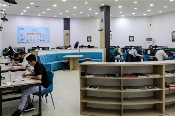Bursa B&uuml;y&uuml;kşehir Belediyesi, &uuml;niversiteye hazırlanan gen&ccedil;lere y&ouml;nelik &uuml;cretsiz Temel Yeterlilik