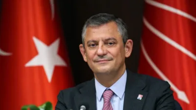CHP Genel Başkanı &Ouml;zel, İstanbul&rsquo;un Bakırk&ouml;y il&ccedil;esinde d&uuml;zenlenen &lsquo;Millet İradesine