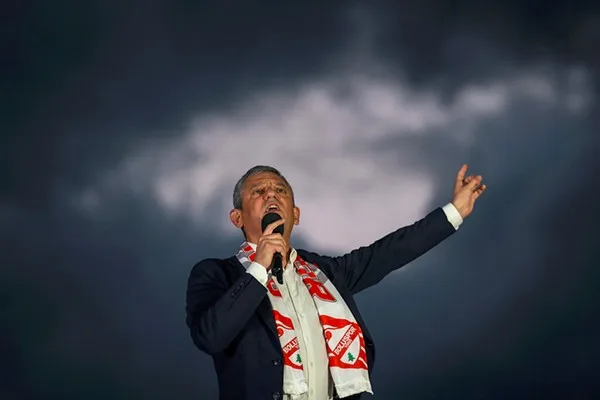 Cumhuriyet Halk Partisi (CHP) Genel Başkanı &Ouml;zel, İtalyan ekibi Juventus&rsquo;u