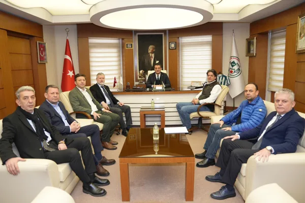 &Ccedil;eşitli programlara katılmak &uuml;zere Giresun&rsquo;a giden CHP Tarım ve Orman