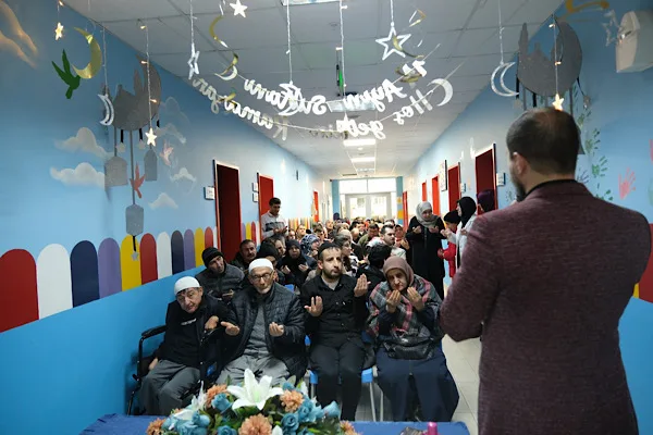 &Ccedil;orum Belediyesi b&uuml;nyesindeki Buhara K&uuml;lt&uuml;r Merkezi&rsquo;nde d&uuml;zenlenen programa, rehabilitasyon merkezinden