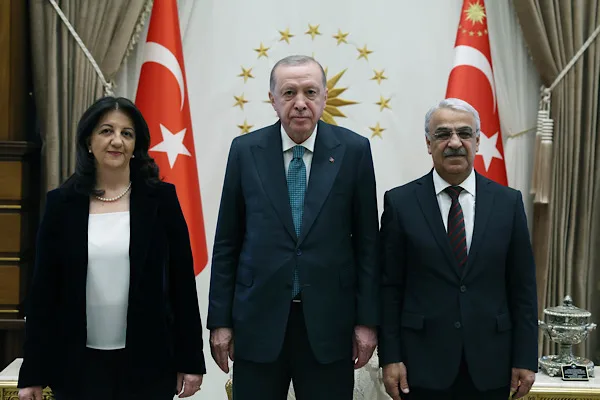 Cumhurbaşkanı Recep Tayyip Erdoğan, DEM Parti heyetini kabul etti.&nbsp; Cumhurbaşkanlığı