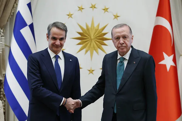 Cumhurbaşkanı Recep Tayyip Erdoğan, Yunanistan Başbakanı Kiryakos Mi&ccedil;otakis&rsquo;i Cumhurbaşkanlığı K&uuml;lliyesi&rsquo;nde