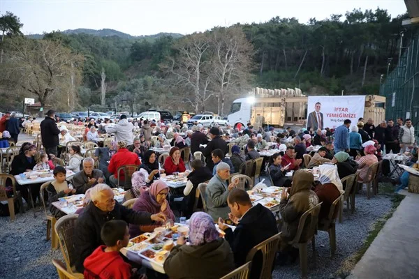 Dalaman Belediyesi, 11 Ayın Sultanı Ramazan dolayısıyla 11 mahallede iftar
