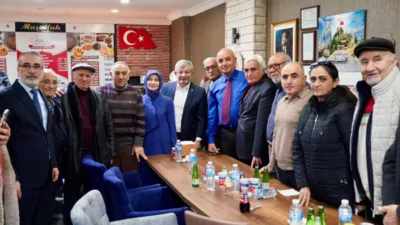 Gelecek Partisi Genel Başkanı Davutoğlu, ramazan ayının ilk iftarında Ankara&rsquo;da