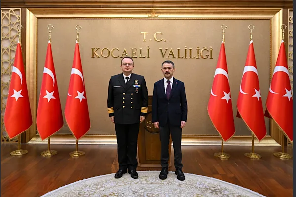 Deniz Hava Komutanı T&uuml;mamiral Eser, Vali Aktaş&rsquo;ı makamında ziyaret etti.