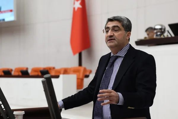 DEVA Partisi Genel Başkan Yardımcısı ve Mersin Milletvekili Mehmet Emin