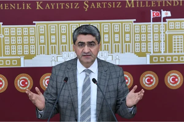 DEVA Partisi Genel Başkan Yardımcısı ve Mersin Milletvekili Mehmet Emin