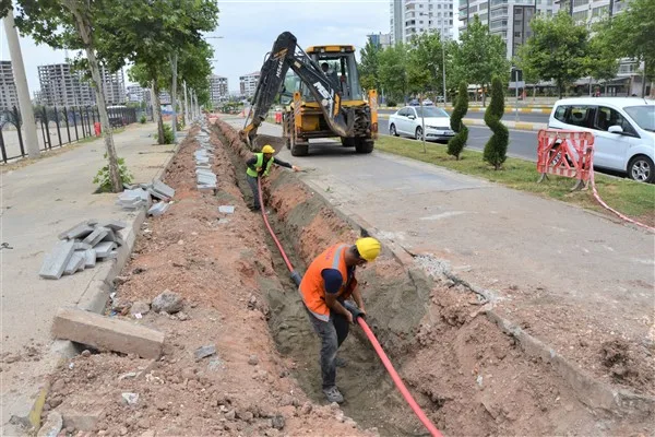 Diyarbakır&rsquo;da yaklaşık 14 milyar TL tutarında altyapı ve teknoloji yatırımı