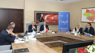 Batman Valisi Ekrem Canalp, Siirt Valisi Kemal Kızılkaya'nın başkanlığında Siirt'te