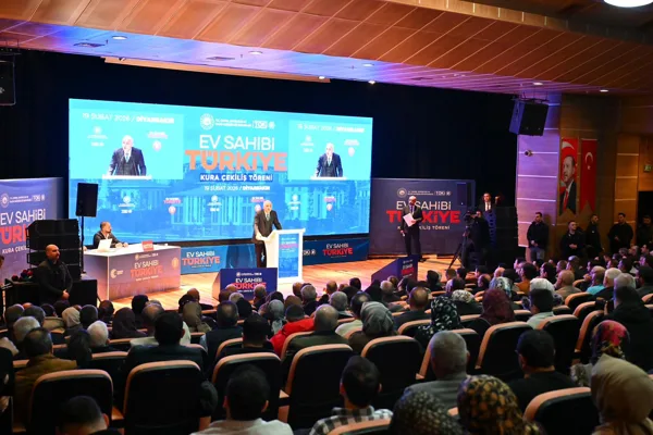 &ldquo;Ev Sahibi T&uuml;rkiye&rdquo; 500 Bin Sosyal Konut Projesi kapsamında Diyarbakır&rsquo;da