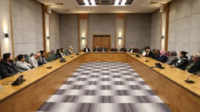 Diyarbakır B&uuml;y&uuml;kşehir Belediyesi Daimi Meclis &Uuml;yesi Mehmet Emin Ay&rsquo;ın moderat&ouml;rl&uuml;ğ&uuml;nde
