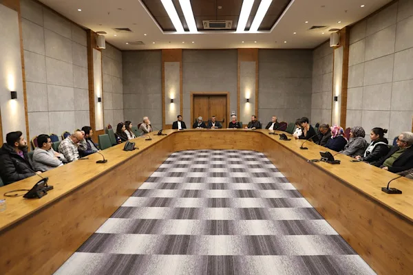 Diyarbakır B&uuml;y&uuml;kşehir Belediyesi Daimi Meclis &Uuml;yesi Mehmet Emin Ay&rsquo;ın moderat&ouml;rl&uuml;ğ&uuml;nde