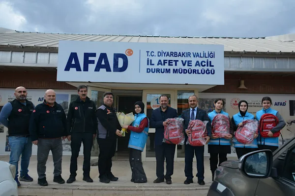 Diyarbakır&rsquo;da eğitim g&ouml;ren&nbsp;Şehit Halit G&uuml;lser Kız Anadolu İmam Hatip Fen