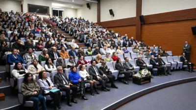 Valilik Ak&ccedil;akoca salonunda ger&ccedil;ekleştirilen programa; Vali Aktaş&rsquo;ın yanı sıra Vali