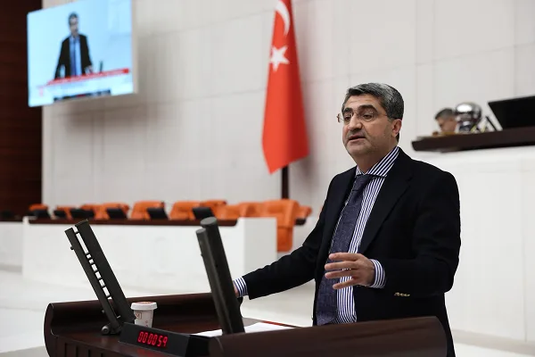 DEVA Partisi Genel Başkan Yardımcısı ve Mersin Milletvekili Mehmet Emin