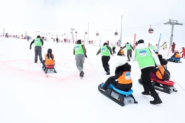 Kayseri B&uuml;y&uuml;kşehir Belediyesi Kayseri Erciyes A.Ş. organizasyonunda &ldquo;Artık &Ccedil;ekilmez Oldun&rdquo;