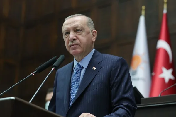 Cumhurbaşkanı Erdoğan'ın konuşmasından bazı satır başları ş&ouml;yle: "D&uuml;n gece maalesef