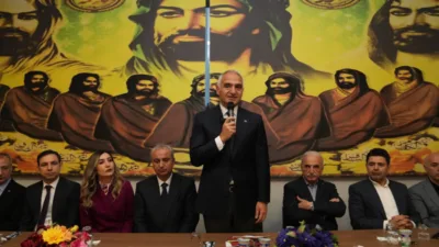K&uuml;lt&uuml;r ve Turizm Bakanı Ersoy, &Uuml;mraniye Kazım Karabekir Cemevi&rsquo;nde, dedelerle