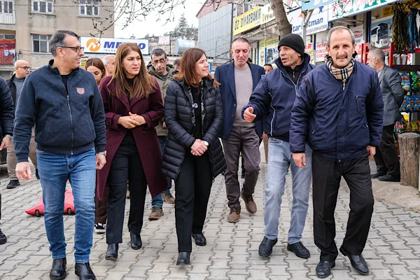Diyarbakır B&uuml;y&uuml;kşehir Belediyesi Eşbaşkanı Serra Bucak; Ergani Belediyesi Eşbaşkanları Birsen