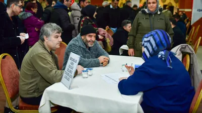 Esenyurt Belediyesi Nikah Sarayı&rsquo;nda d&uuml;zenlenen istihdam buluşmasında, &ccedil;eşitli sekt&ouml;rlerden 30