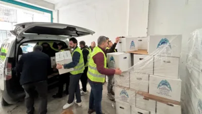 Eyy&uuml;biye Belediyesi Sosyal Yardım İşleri M&uuml;d&uuml;rl&uuml;ğ&uuml; depolarından gıda kolisi dağıtımını