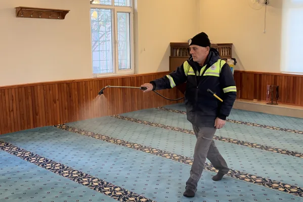 Bursa B&uuml;y&uuml;kşehir Belediyesi tarafından il&ccedil;e genelindeki camilerin i&ccedil; mekanlarında detaylı