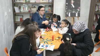Gemlik Belediyesi tarafından işletilen merkezde, sosyal gelişimi desteklemek amacıyla &ccedil;eşitli