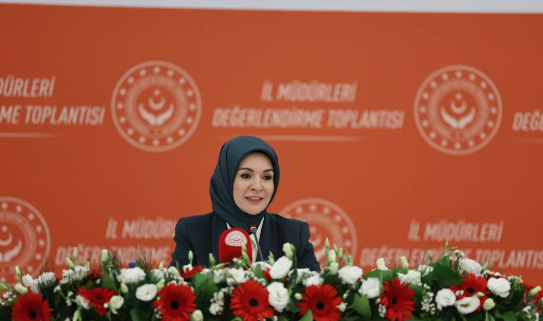Aile ve Sosyal Hizmetler Bakanı G&ouml;ktaş, tanıtımını ger&ccedil;ekleştirdikleri Bağımlılıkla M&uuml;cadelede