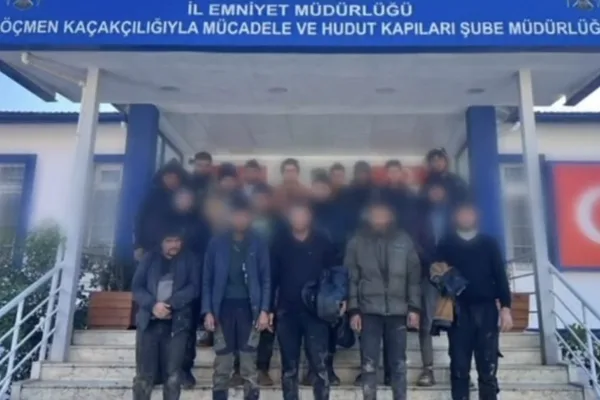 Hatay Emniyet M&uuml;d&uuml;rl&uuml;ğ&uuml; ekipleri tarafından g&ouml;&ccedil;men ka&ccedil;ak&ccedil;ılığıyla m&uuml;cadele &ccedil;alışmaları kapsamında