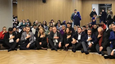 A&ccedil;ılış programına İBB Başkanvekili Nuri Aslan, CHP Milletvekili Evrim Rızvanoğlu