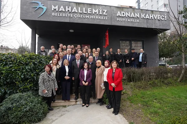 İBB Başkan Vekili Nuri Aslan, Beylikd&uuml;z&uuml;&rsquo;nde bir dizi ziyaret ger&ccedil;ekleştirdi.