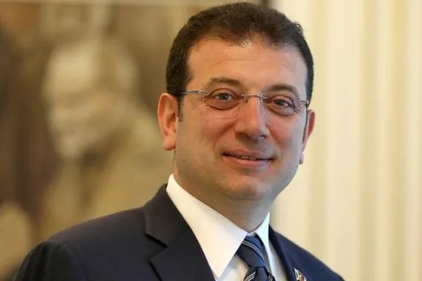 Cumhuriyet Halk Partisi (CHP) cumhurbaşkanı adayı ve İstanbul B&uuml;y&uuml;kşehir Belediye