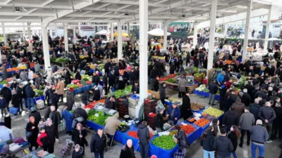Isparta Belediyesi tarafından G&uuml;listan Mahallesi&rsquo;ne kapalı pazar alanı kazandırıldı. A&ccedil;ılış