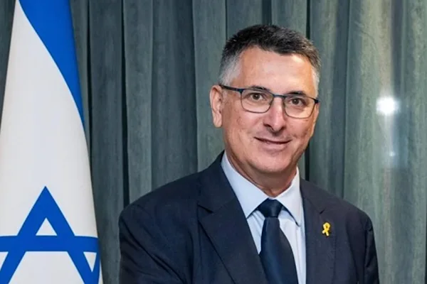 İsrail Dışişleri Bakanı Gideon Saar, Japonya Başbakanı Sanae Takaichi&rsquo;ye se&ccedil;imlerdeki
