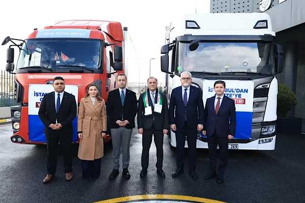 İBB tarafından hazırlanan insani yardım TIR&rsquo;ları, Gazze&rsquo;ye ulaştırılmak &uuml;zere Ey&uuml;psultan&rsquo;dan