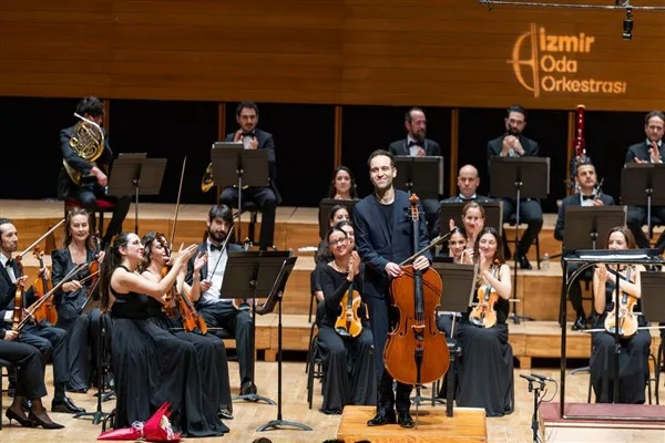 İzmir B&uuml;y&uuml;kşehir Belediyesi b&uuml;nyesinde faaliyet g&ouml;steren İzmir Oda Orkestrası&rsquo;nın konserini,