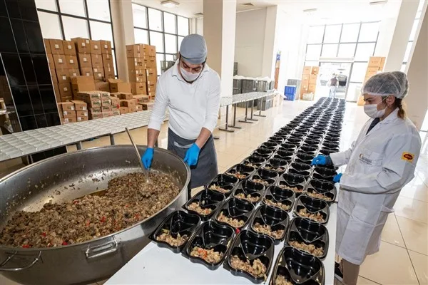 Programın ilk iftarı 19 Şubat&rsquo;ta Gaziemir&rsquo;de başlayacak, 19 Mart&rsquo;ta Urla&rsquo;da