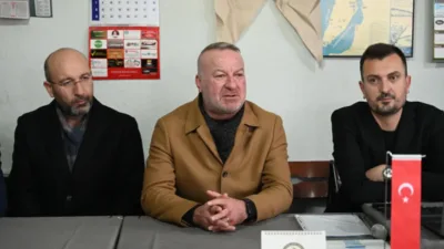 Karacabey Belediye Başkanı Karabatı, &Ccedil;eşnigir Mahallesi sakinleriyle kahvaltı programında buluştu.