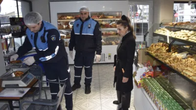 Karacabey Belediyesi Zabıta M&uuml;d&uuml;rl&uuml;ğ&uuml; ekipleri, yaklaşan ramazan ayı dolayısıyla il&ccedil;ede