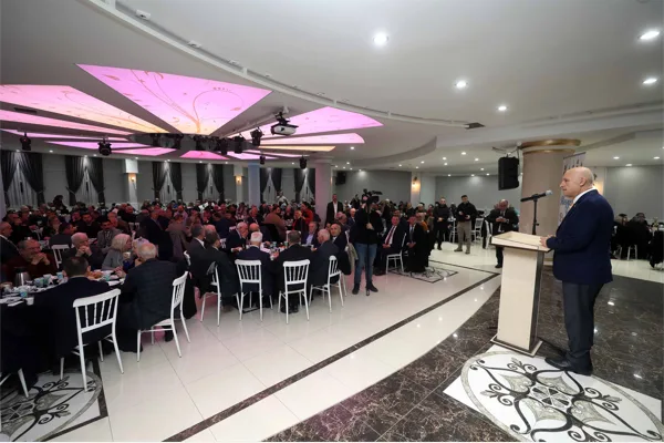 Yenimahalle Belediye Başkanı Fethi Yaşar, belediye ev sahipliğinde Nergis ve