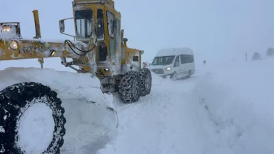 Kayseri B&uuml;y&uuml;kşehir Belediyesi Kırsal Hizmetler Daire Başkanlığı koordinesinde y&uuml;r&uuml;t&uuml;len karla
