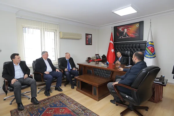 Kayseri'de &nbsp;kırsal b&ouml;lgelerde tarımsal &uuml;retime destek &ccedil;alışmalarına devam ediliyor. Ulaşım,