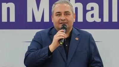 Ke&ccedil;i&ouml;ren Belediye Başkanı &Ouml;zarslan, CHP &uuml;yeliğinden istifa ettiğini duyurdu. &Ouml;zarslan,